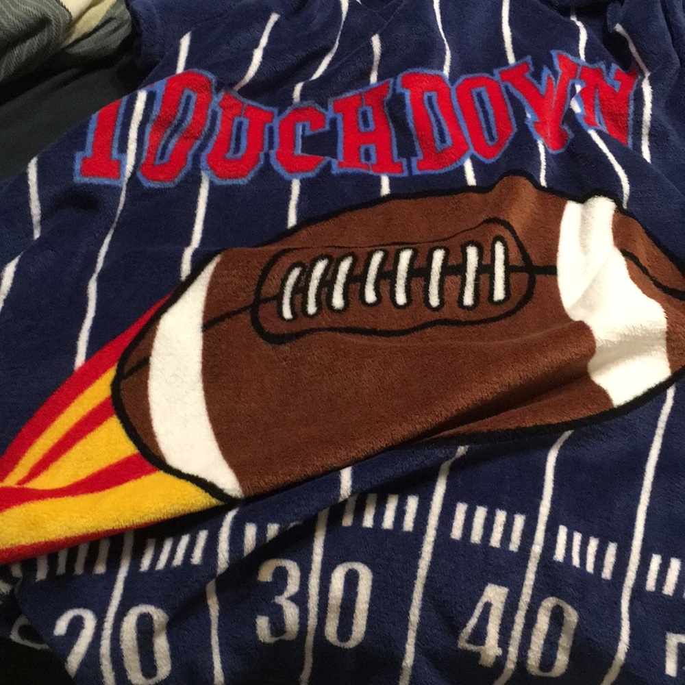 Touchdown blanket with arms and ties kids 4/10 🏈